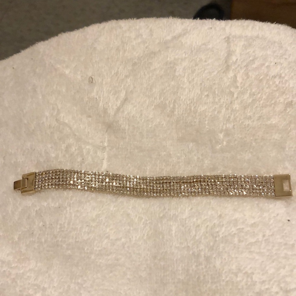 Costume Jewelry Gold-Tone Bracelet